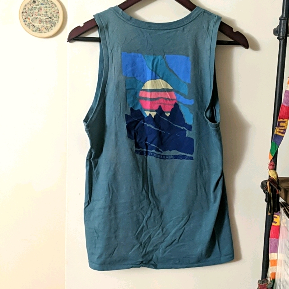 xs Patagonia Muscle Tank